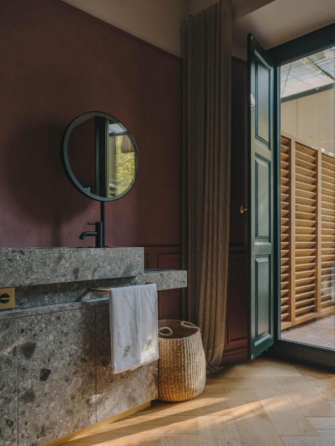 Hotel Palau Fugit ชีโรนา ภายนอก รูปภาพ